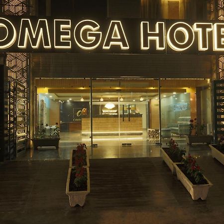 Hotel Omega - Gurgaon Central Exteriör bild